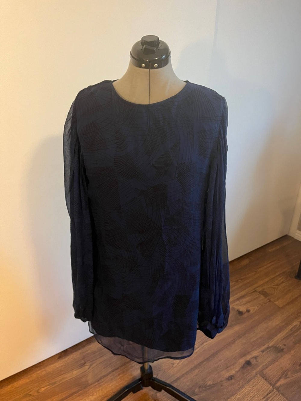Winter Kate Navy Textured Sheer Long-Sleeve Tunic Dress 100% silk